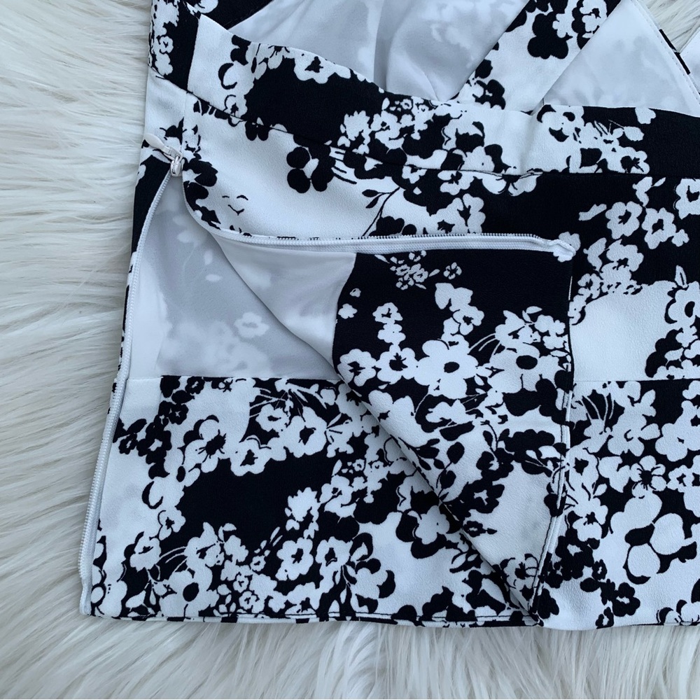 NWT Club Monaco Women’s Black and White Floral Crisscross Strap Top Size 6 - Picture 9 of 14